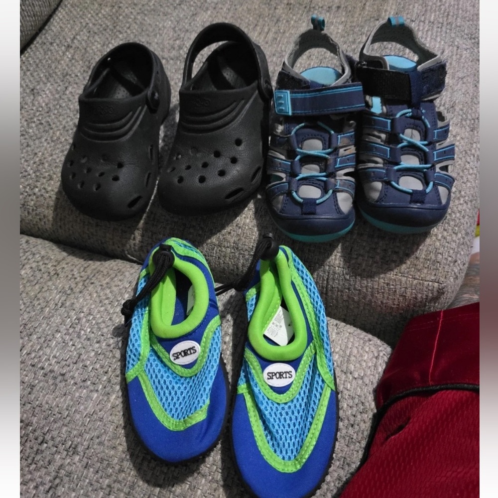 Lot Of 3 Pairs Of Kids Footwear..Size K9-K10
